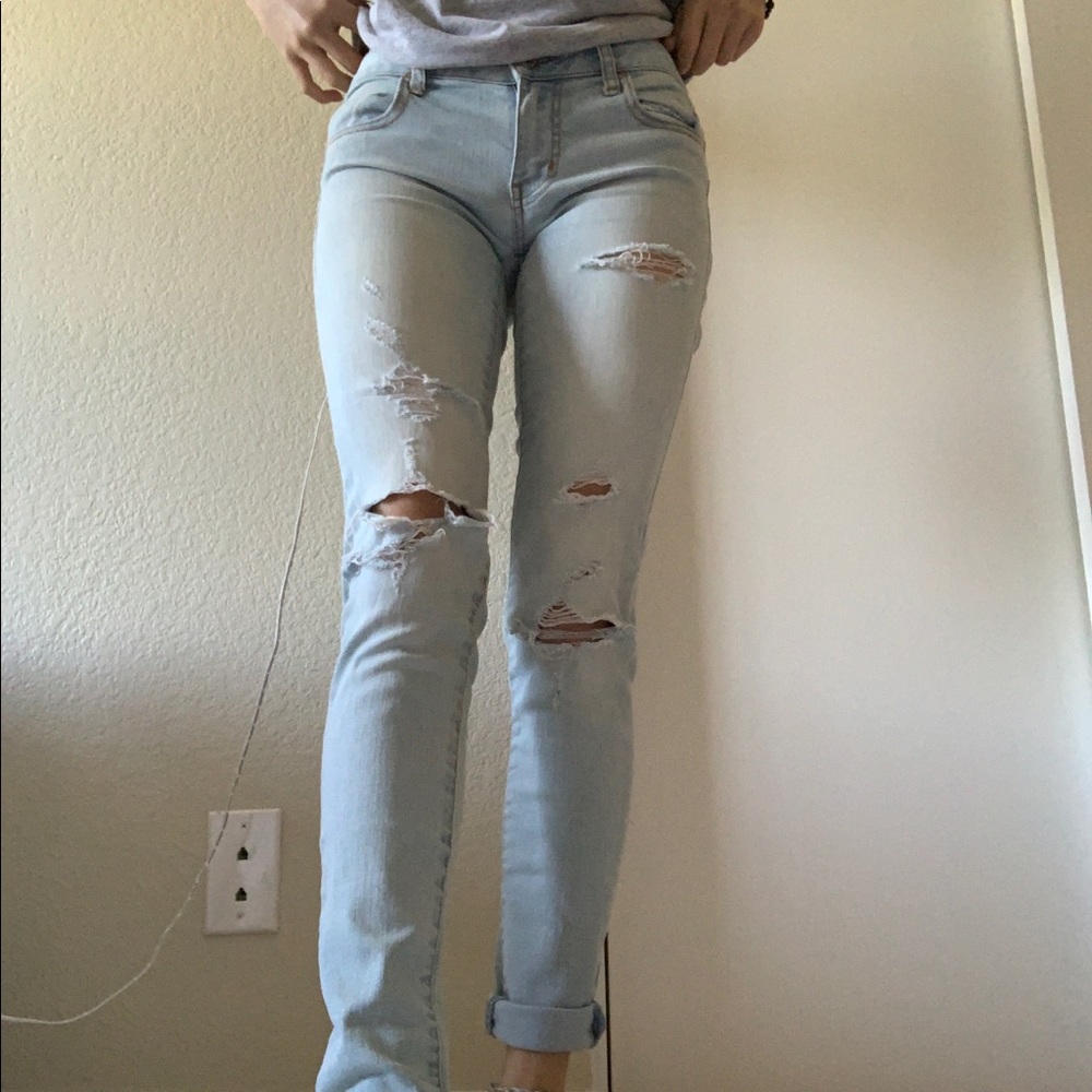 AE lightwash jeans